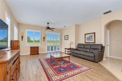 Copropriété à vendre à Plant City, Floride: 2 chambres, 126.72 m2 № 2430455 - photo 4