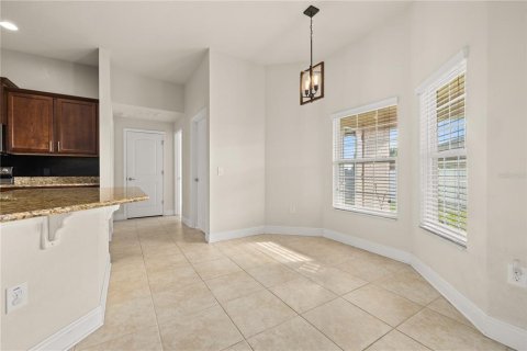 Villa ou maison à vendre à Eagle Lake, Floride: 4 chambres, 216.65 m2 № 2419021 - photo 19