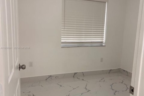 Apartment in Miami, Florida 2 bedrooms, 1947.05 sq.m. № 2020450 - photo 14