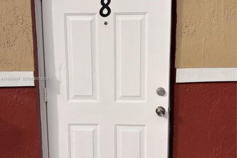 Apartment in Miami, Florida 2 bedrooms, 1947.05 sq.m. № 2020450 - photo 2