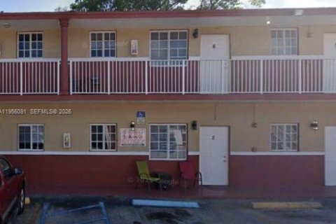 Apartment in Miami, Florida 2 bedrooms, 1947.05 sq.m. № 2020450