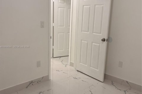 Apartment in Miami, Florida 2 bedrooms, 1947.05 sq.m. № 2020450 - photo 16