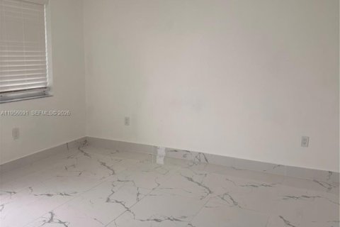 Apartment in Miami, Florida 2 bedrooms, 1947.05 sq.m. № 2020450 - photo 6