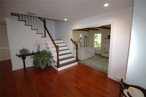 Купить виллу или дом в Корал-Гейблс, Флорида 5 спален, 529.91м2, № 1991365 - фото 8