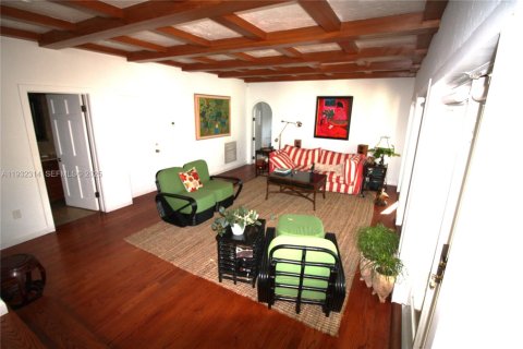 Купить виллу или дом в Корал-Гейблс, Флорида 5 спален, 529.91м2, № 1991365 - фото 13