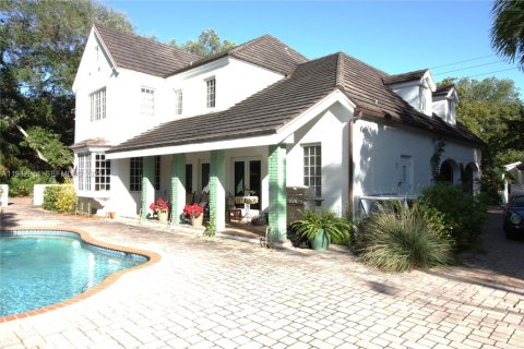 Купить виллу или дом в Корал-Гейблс, Флорида 5 спален, 529.91м2, № 1991365 - фото 6