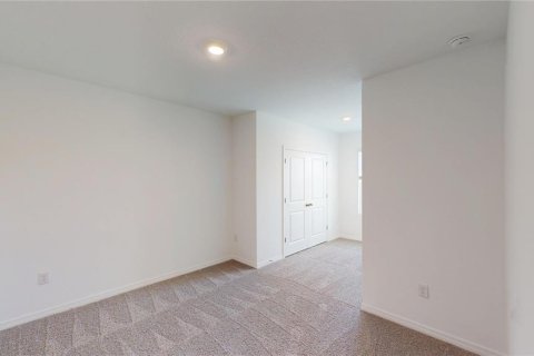 Townhouse in Land O' Lakes, Florida 3 bedrooms, 155.43 sq.m. № 2277565 - photo 26