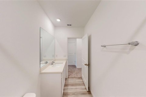 Townhouse in Land O' Lakes, Florida 3 bedrooms, 155.43 sq.m. № 2277565 - photo 25