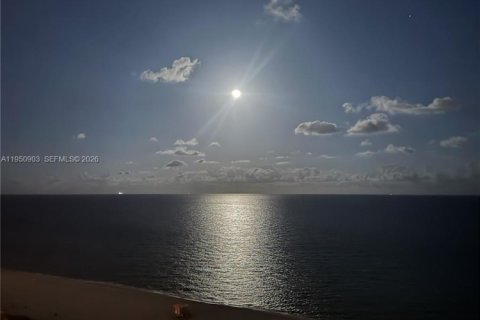 Condo in Miami Beach, Florida, 2 bedrooms  № 2006842