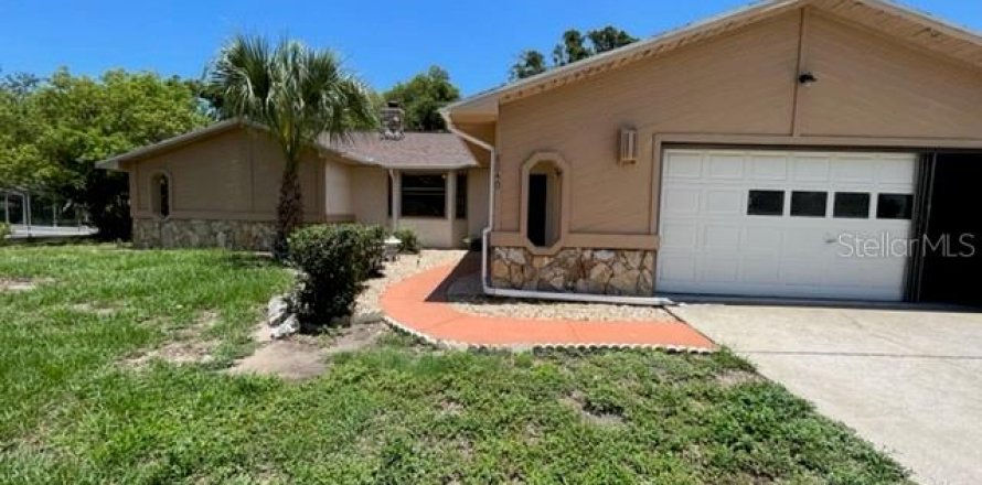Casa en Spring Hill, Florida 3 dormitorios, 155.15 m2 № 1911680