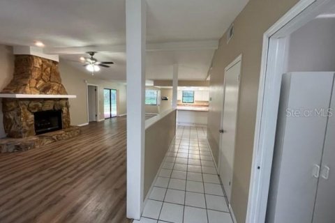 Casa en alquiler en Spring Hill, Florida, 3 dormitorios, 155.15 m2 № 1911680 - foto 5