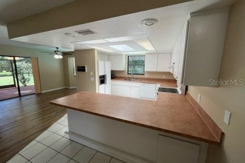 Casa en alquiler en Spring Hill, Florida, 3 dormitorios, 155.15 m2 № 1911680 - foto 10