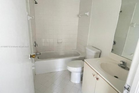 Снять в аренду кондоминиум в Хомстед, Флорида 2 спальни, 75.72м2, № 1948367 - фото 13