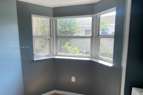 Снять в аренду кондоминиум в Хомстед, Флорида 2 спальни, 75.72м2, № 1948367 - фото 16