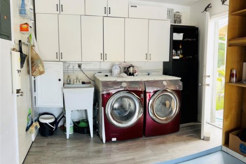 Снять в аренду виллу или дом в Тамарак, Флорида 2 спальни, 72.28м2, № 1151927 - фото 1