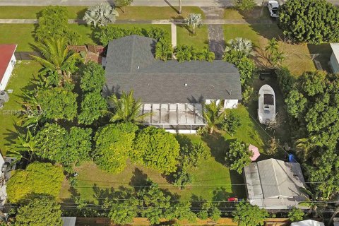 Villa ou maison à vendre à Homestead, Floride: 3 chambres, 150.69 m2 № 1992653 - photo 11