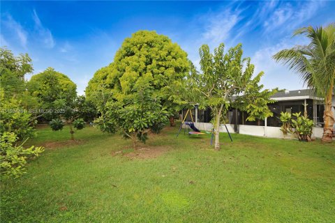 Villa ou maison à vendre à Homestead, Floride: 3 chambres, 150.69 m2 № 1992653 - photo 24