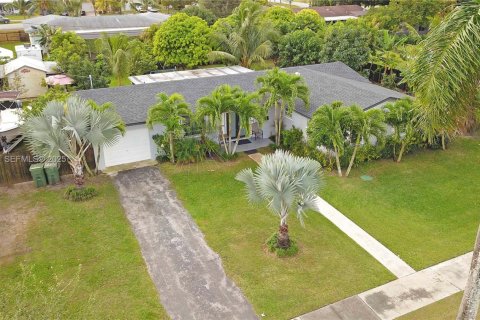 Villa ou maison à vendre à Homestead, Floride: 3 chambres, 150.69 m2 № 1992653 - photo 1