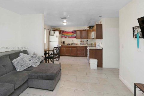 Villa ou maison à vendre à Homestead, Floride: 3 chambres, 150.69 m2 № 1992653 - photo 12