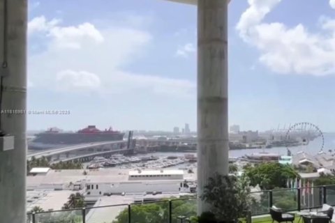Condominio en venta en Miami, Florida, 33.17 m2 № 1777601 - foto 10