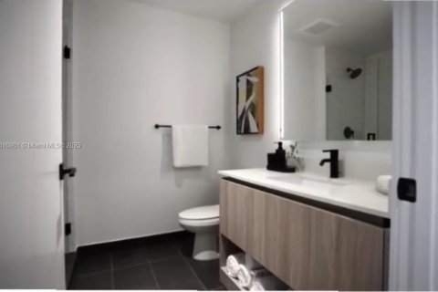 Condominio en venta en Miami, Florida, 33.17 m2 № 1777601 - foto 12