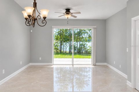 Villa ou maison à louer à Orlando, Floride: 4 chambres, 183.76 m2 № 2405692 - photo 2