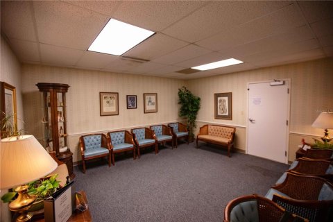 Immobilier commercial à louer à Saint Petersburg, Floride: 27.87 m2 № 1751129 - photo 9
