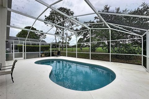 House in Haines City, Florida 4 bedrooms, 143.26 sq.m. № 2121584 - photo 3