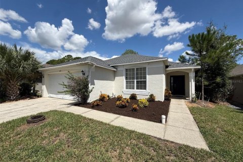 House in Haines City, Florida 4 bedrooms, 143.26 sq.m. № 2121584 - photo 2