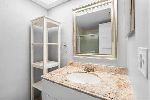 Купить кондоминиум в Сент-Питерсберг, Флорида 4 комнаты, 96.15м2, № 2097551 - фото 18