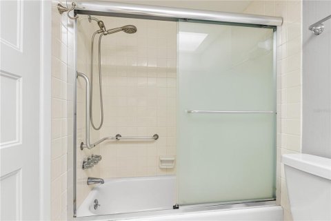 Купить кондоминиум в Сент-Питерсберг, Флорида 4 комнаты, 96.15м2, № 2097551 - фото 19