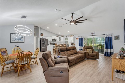 Villa ou maison à vendre à Citrus Springs, Floride: 3 chambres, 149.94 m2 № 2396927 - photo 8