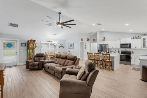 Villa ou maison à vendre à Citrus Springs, Floride: 3 chambres, 149.94 m2 № 2396927 - photo 13