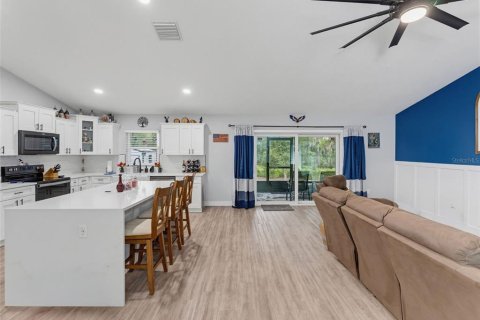 Villa ou maison à vendre à Citrus Springs, Floride: 3 chambres, 149.94 m2 № 2396927 - photo 15