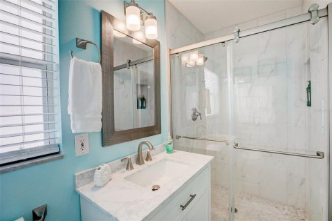 House in Indian Rocks Beach, Florida 2 bedrooms, 144.09 sq.m. № 1771628 - photo 15
