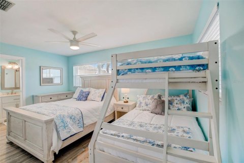 House in Indian Rocks Beach, Florida 2 bedrooms, 144.09 sq.m. № 1771628 - photo 13