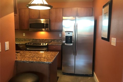 Condo in Lakeland, Florida, 1 bedroom  № 2196048 - photo 9