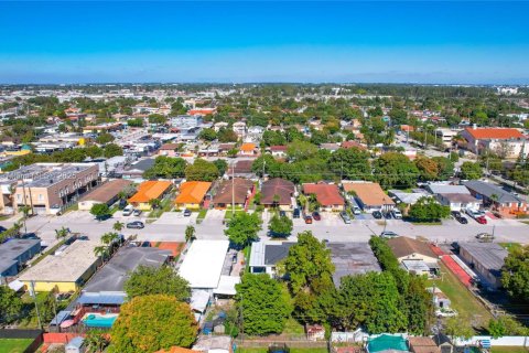 Villa ou maison à vendre à Hialeah, Floride: 3 chambres, 75.53 m2 № 1979317 - photo 30