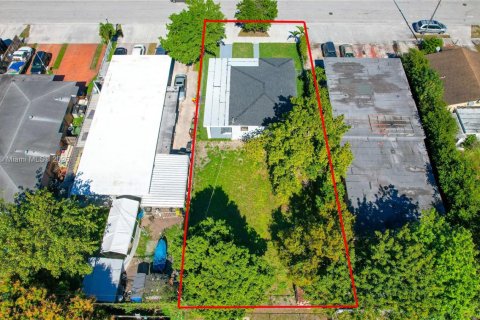 Villa ou maison à vendre à Hialeah, Floride: 3 chambres, 75.53 m2 № 1979317 - photo 27