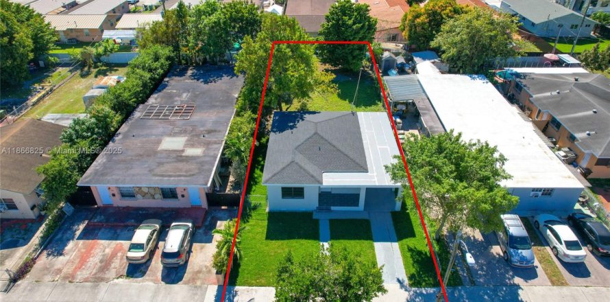 Villa ou maison à Hialeah, Floride 3 chambres, 75.53 m2 № 1979317