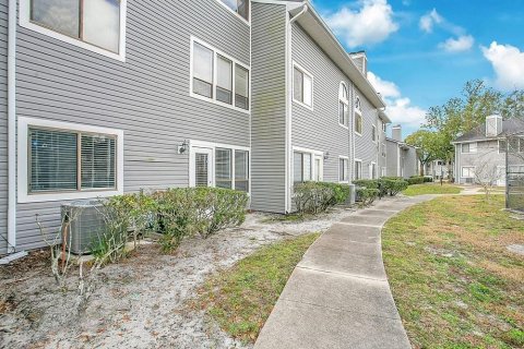 Condo in Orlando, Florida, 1 bedroom № 2115056 - photo 21