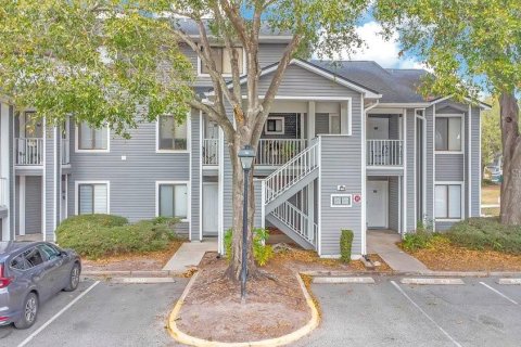 Condo in Orlando, Florida, 1 bedroom № 2115056 - photo 26