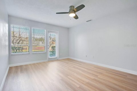 Condo in Orlando, Florida, 1 bedroom № 2115056 - photo 15