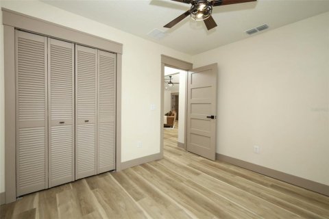 Villa ou maison à vendre à Deltona, Floride: 3 chambres, 105.17 m2 № 2291395 - photo 18