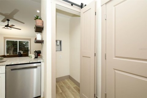 Villa ou maison à vendre à Deltona, Floride: 3 chambres, 105.17 m2 № 2291395 - photo 6