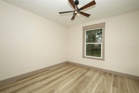 Villa ou maison à vendre à Deltona, Floride: 3 chambres, 105.17 m2 № 2291395 - photo 19