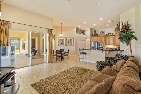 House in Sanford, Florida 4 bedrooms, 319.58 sq.m. № 2396318 - photo 13
