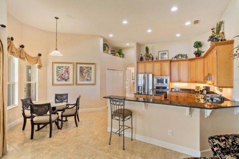 House in Sanford, Florida 4 bedrooms, 319.58 sq.m. № 2396318 - photo 7