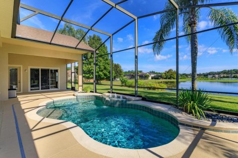 House in Sanford, Florida 4 bedrooms, 319.58 sq.m. № 2396318 - photo 2