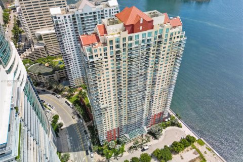 Condominio en venta en Miami, Florida, 2 dormitorios, 128.21 m2 № 1951947 - foto 1